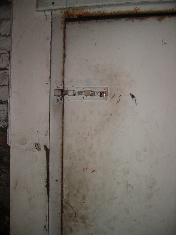 Street access to basement 2