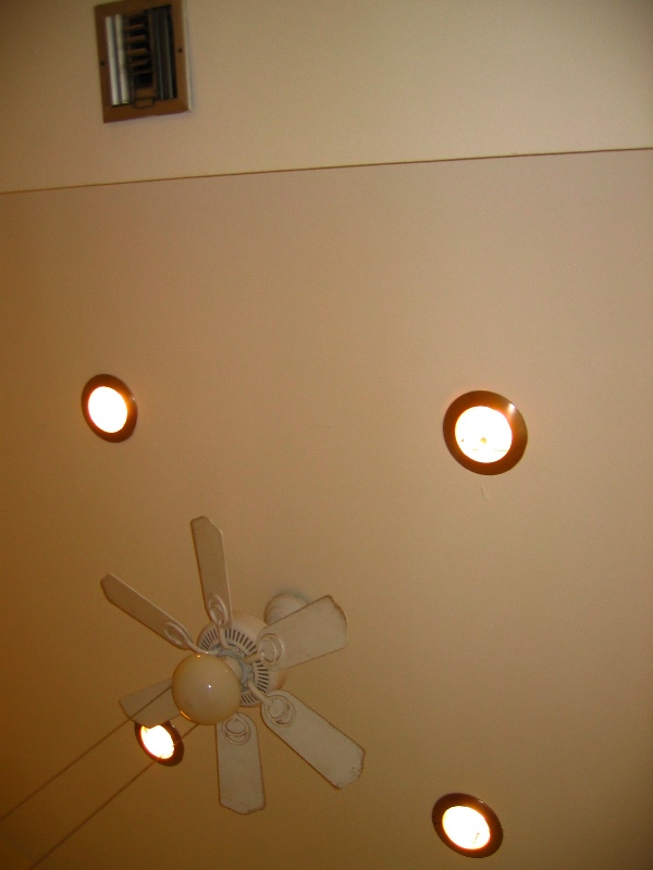 Ceiling in little room