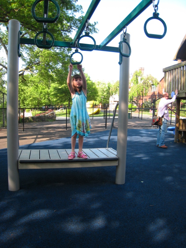 Julia at the difficult monkey bars