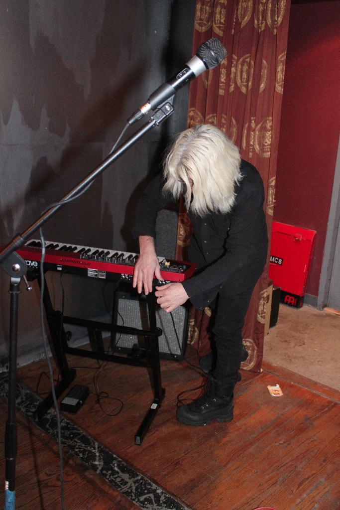 Johnny Dieppe sets up