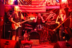 The Lion, the Kitten, & the Cougar - 09