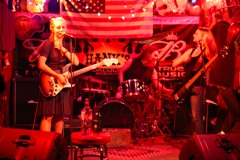 The Lion, the Kitten, & the Cougar - 10