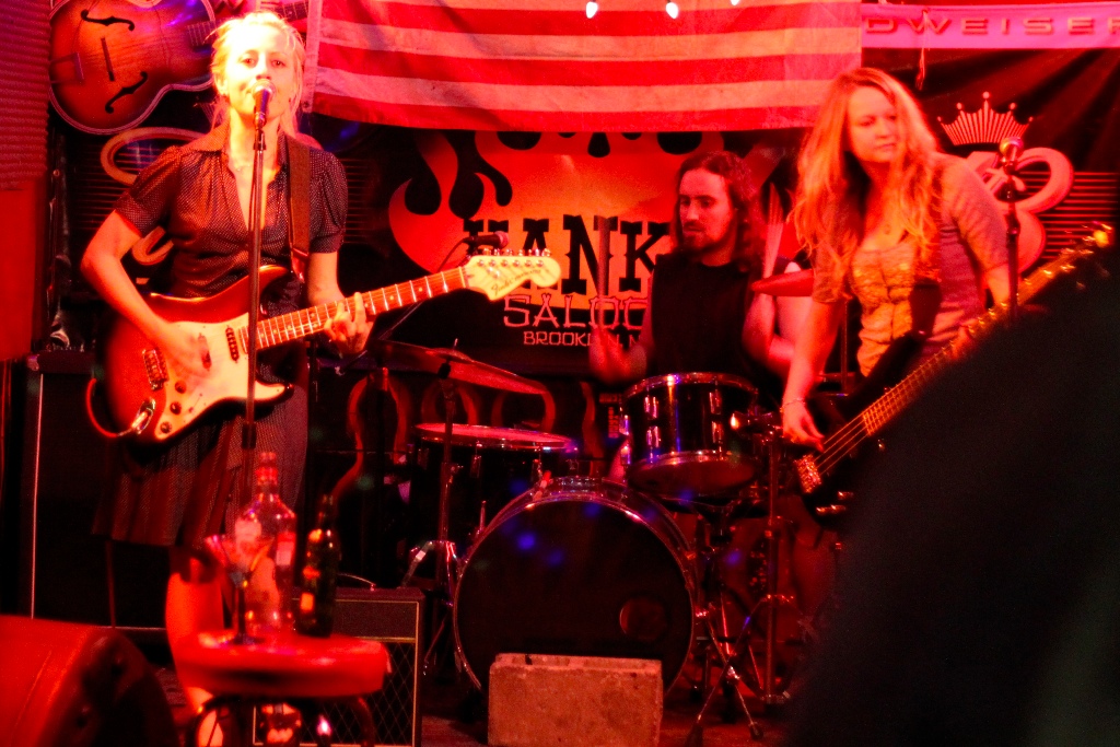 The Lion, the Kitten, & the Cougar - 01