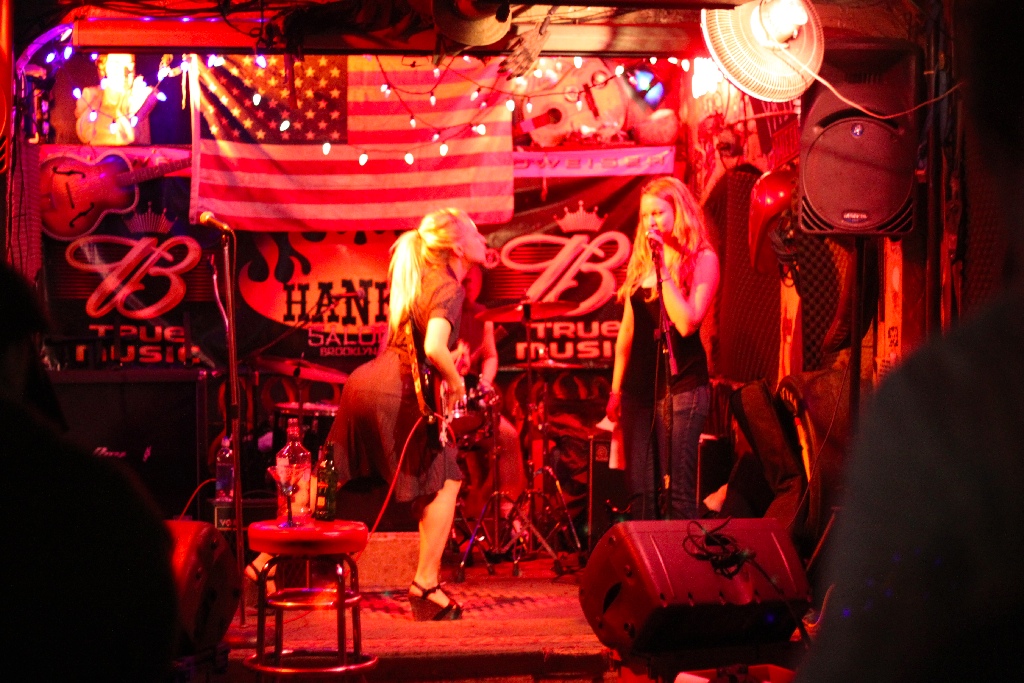 The Lion, the Kitten, & the Cougar - 06