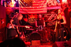 The Lion, the Kitten, & the Cougar - 04