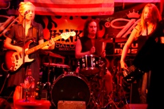 The Lion, the Kitten, & the Cougar - 11