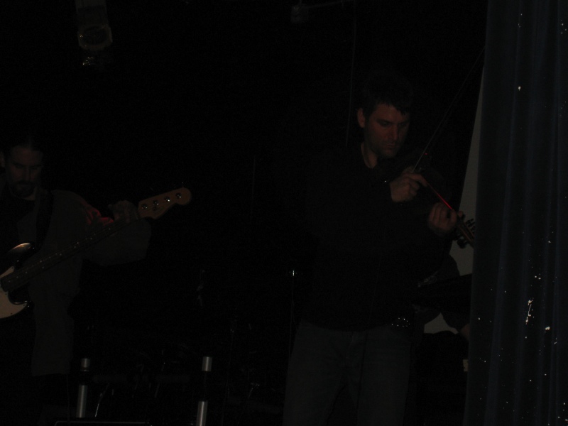 Magic Zorillo: Crossbow electrified violin