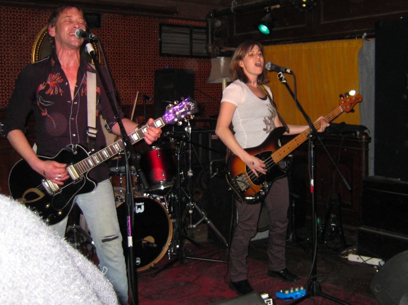 Singing, with feeling